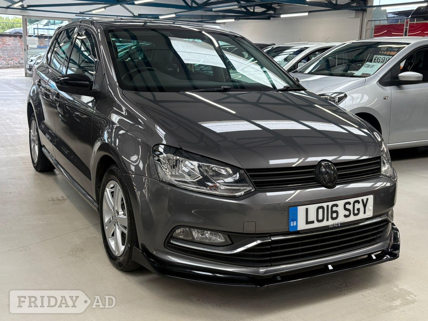 Volkswagen Polo 2016 - Cars
