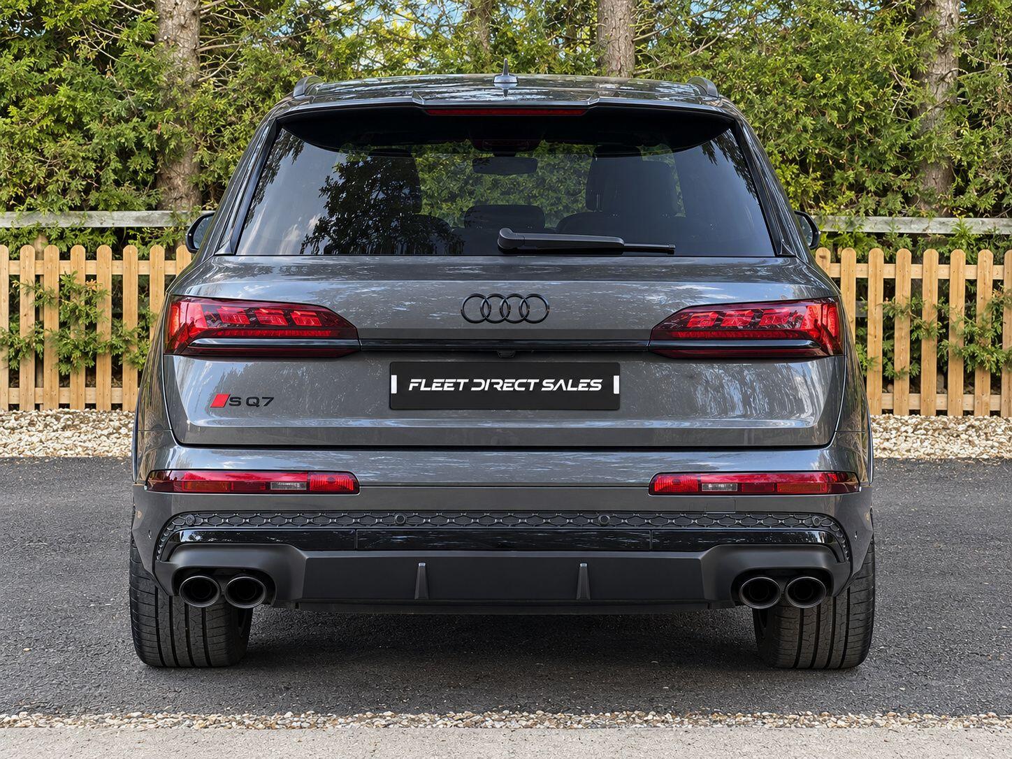Audi SQ7 2025 - Cars