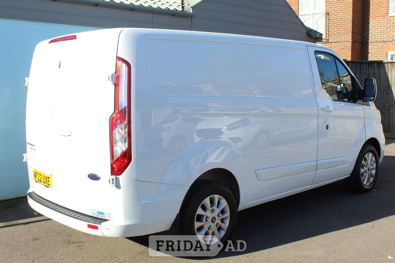 [ berth ]Ford Transit Custom