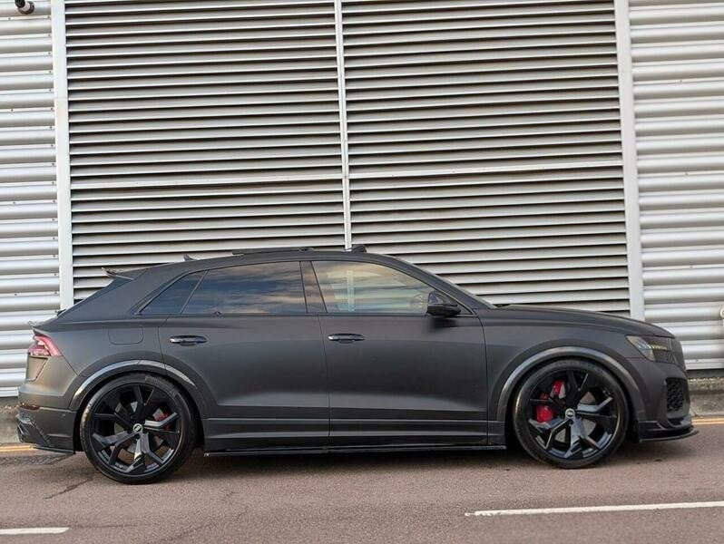 Audi RS Q8 2021 - Cars