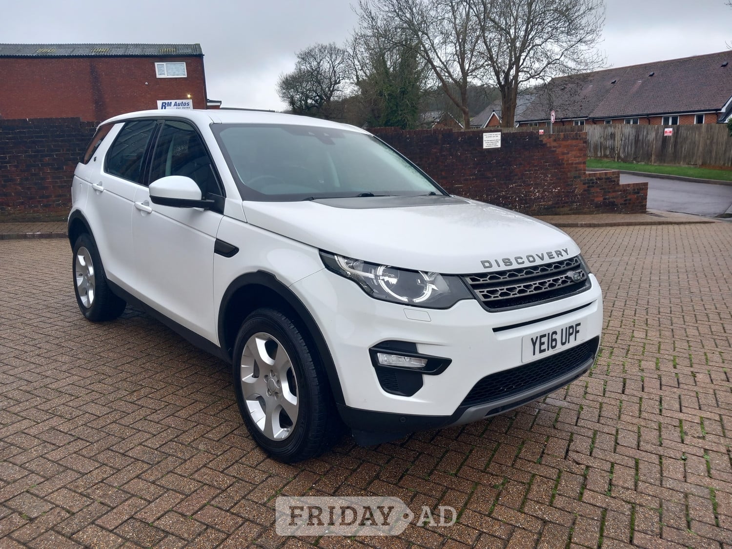Land Rover Discovery Sport 2016 in Waterlooville