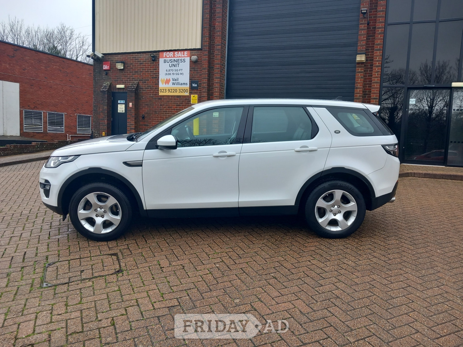 Land Rover Discovery Sport 2016 - Cars in Waterlooville
