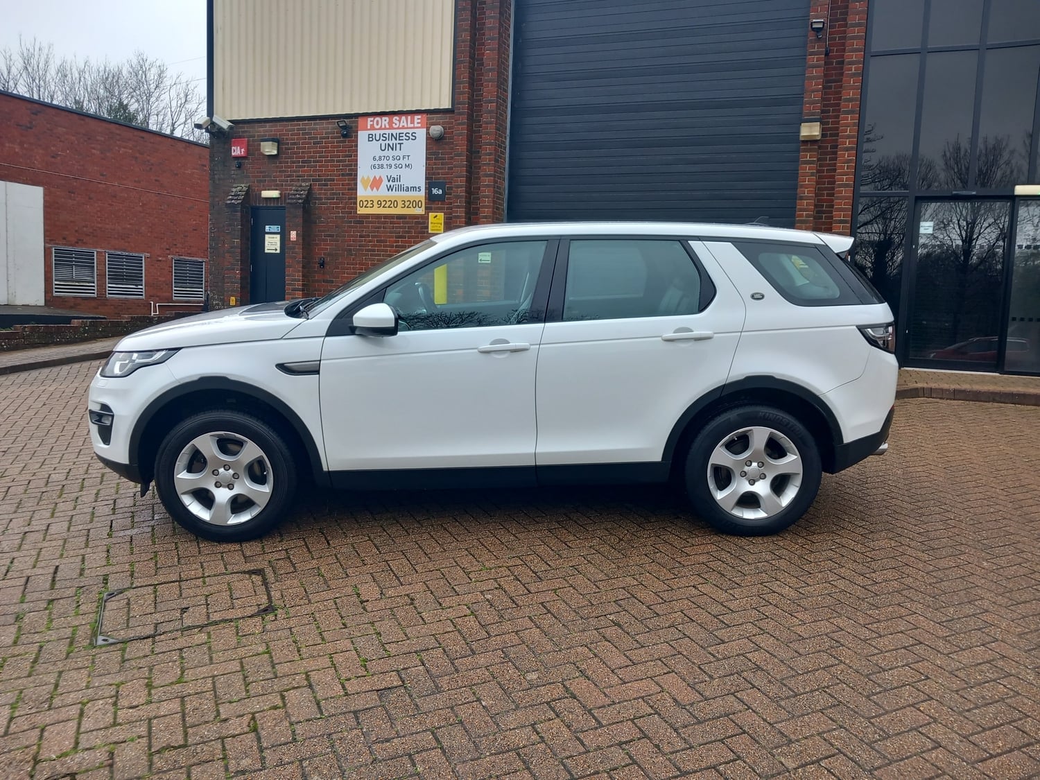 Land Rover Discovery Sport 2016 - Cars in Waterlooville