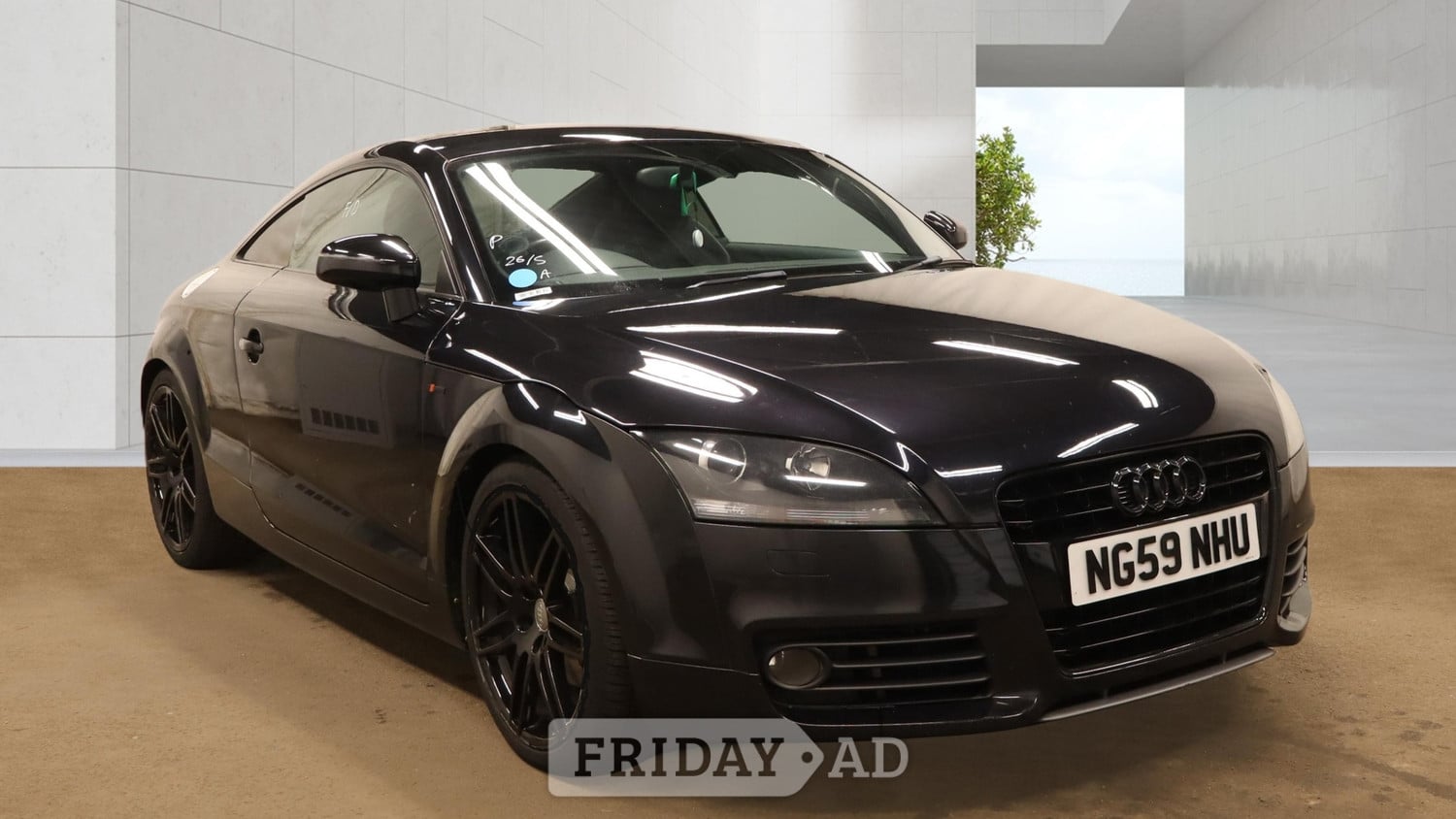 Audi TT 2010 in Hemel Hempstead