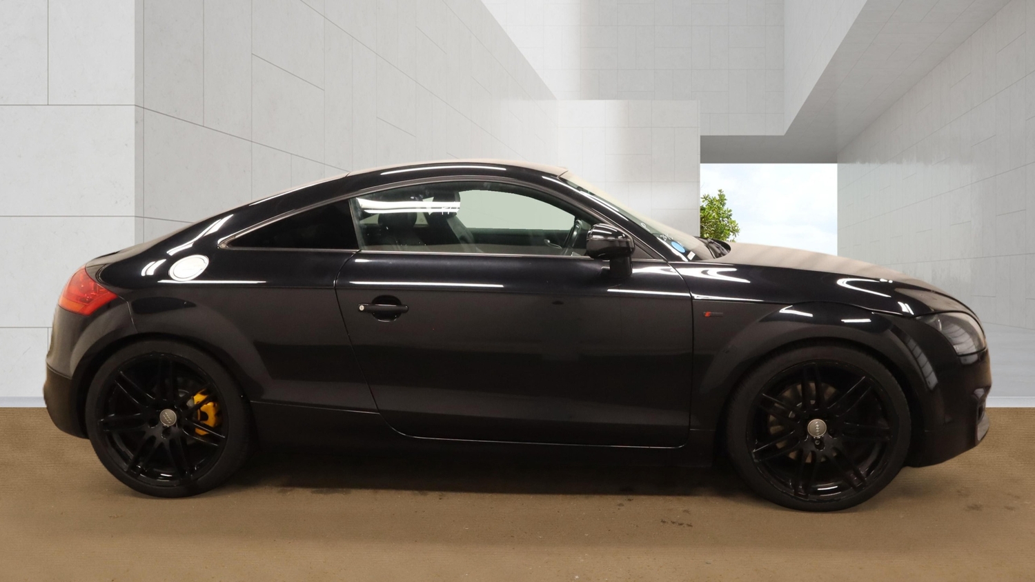 [ berth ]Audi TT