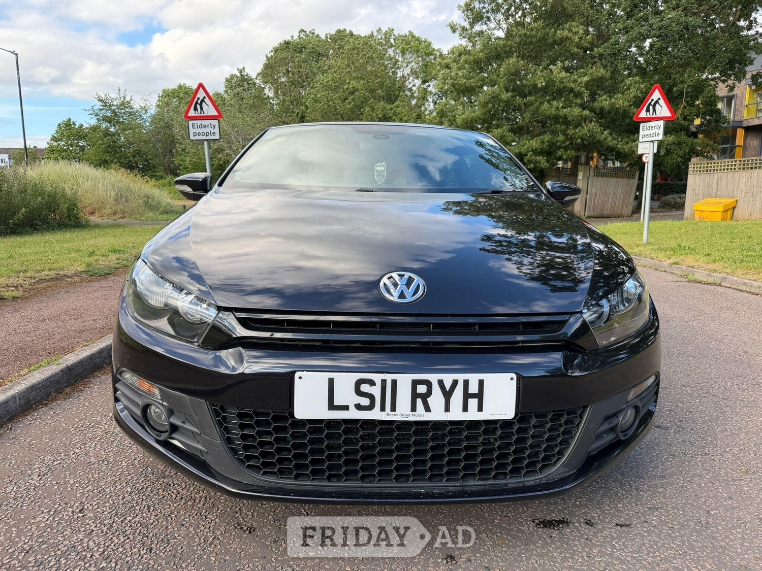 [ berth ]Volkswagen Scirocco