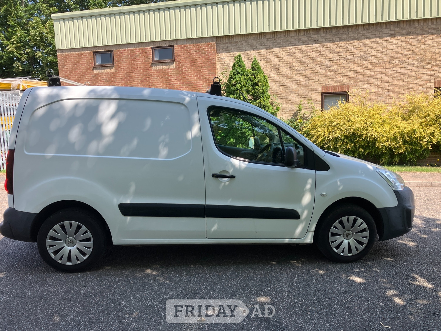 Citroen Berlingo 2016 - Vans & Commercial Vehicles in Ashbourne