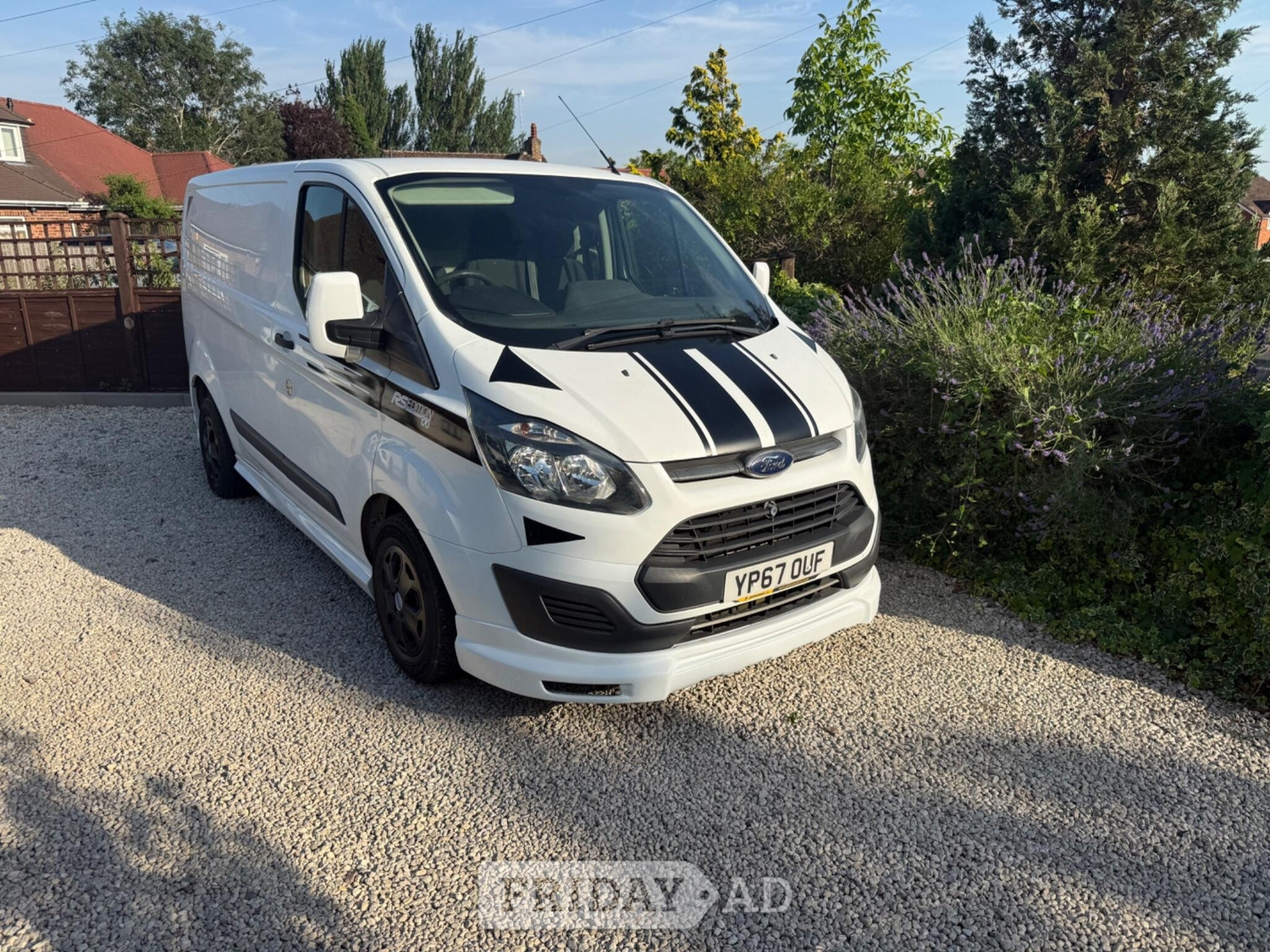 [ berth ]Ford Transit Custom