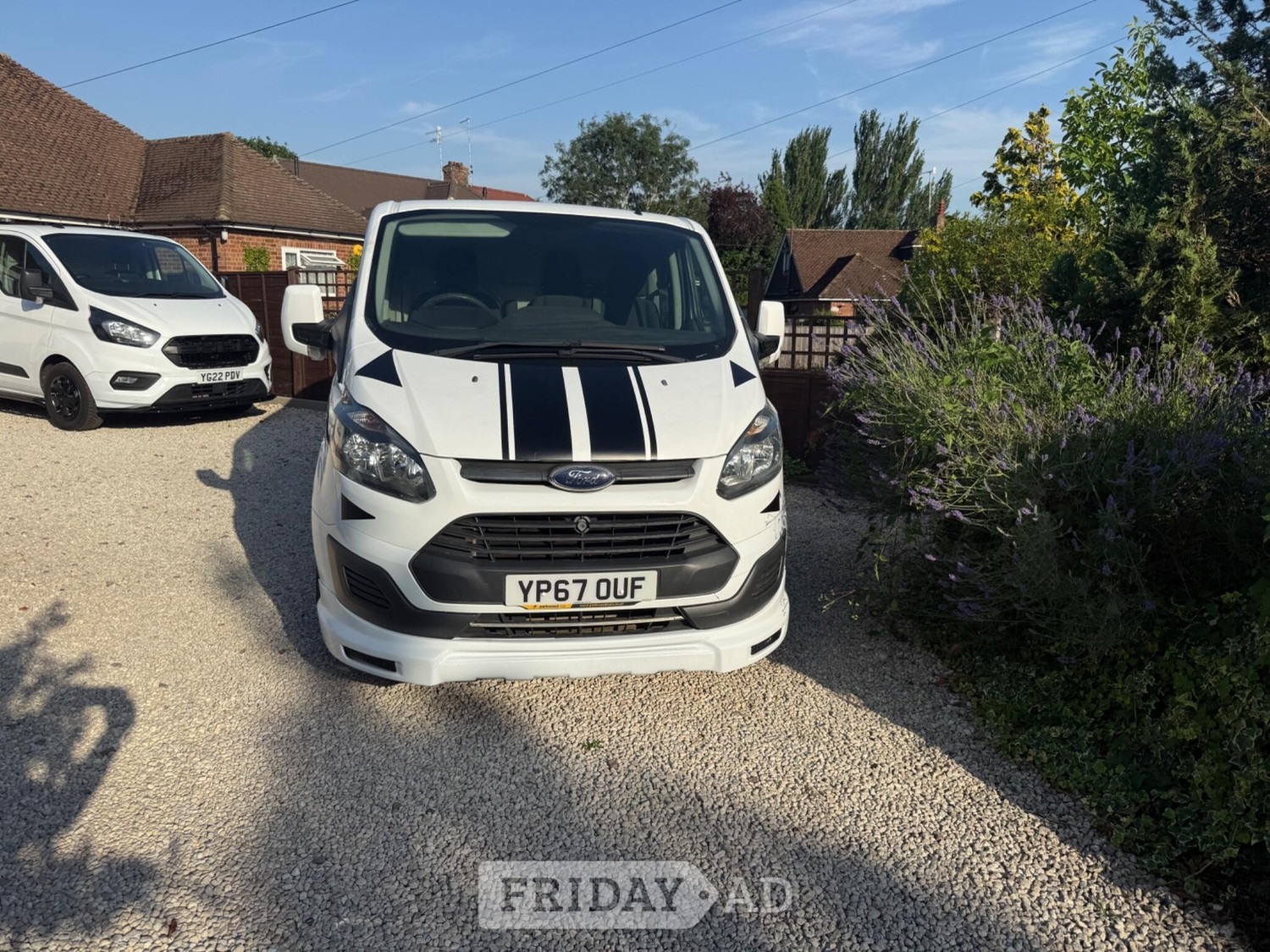 Ford Transit Custom 2017 - Vans & Commercial Vehicles in Bourne End