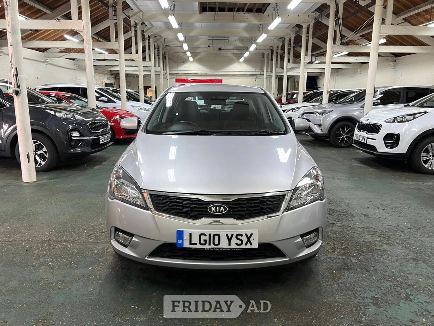 [ berth ]Kia Ceed