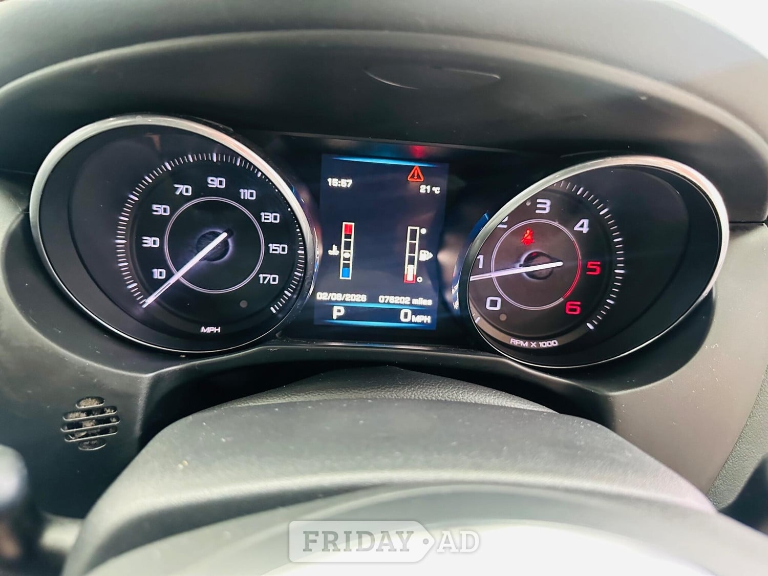 Jaguar XE 2015 - Cars in Iver