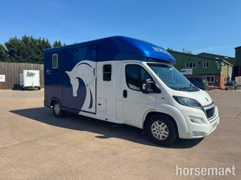 Equi-Trek Super Sonic Five Excel  Peugeot Horsebox
