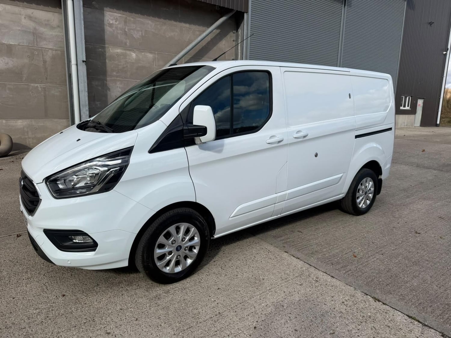 Ford Transit Custom 2019 - Vans & Commercial Vehicles