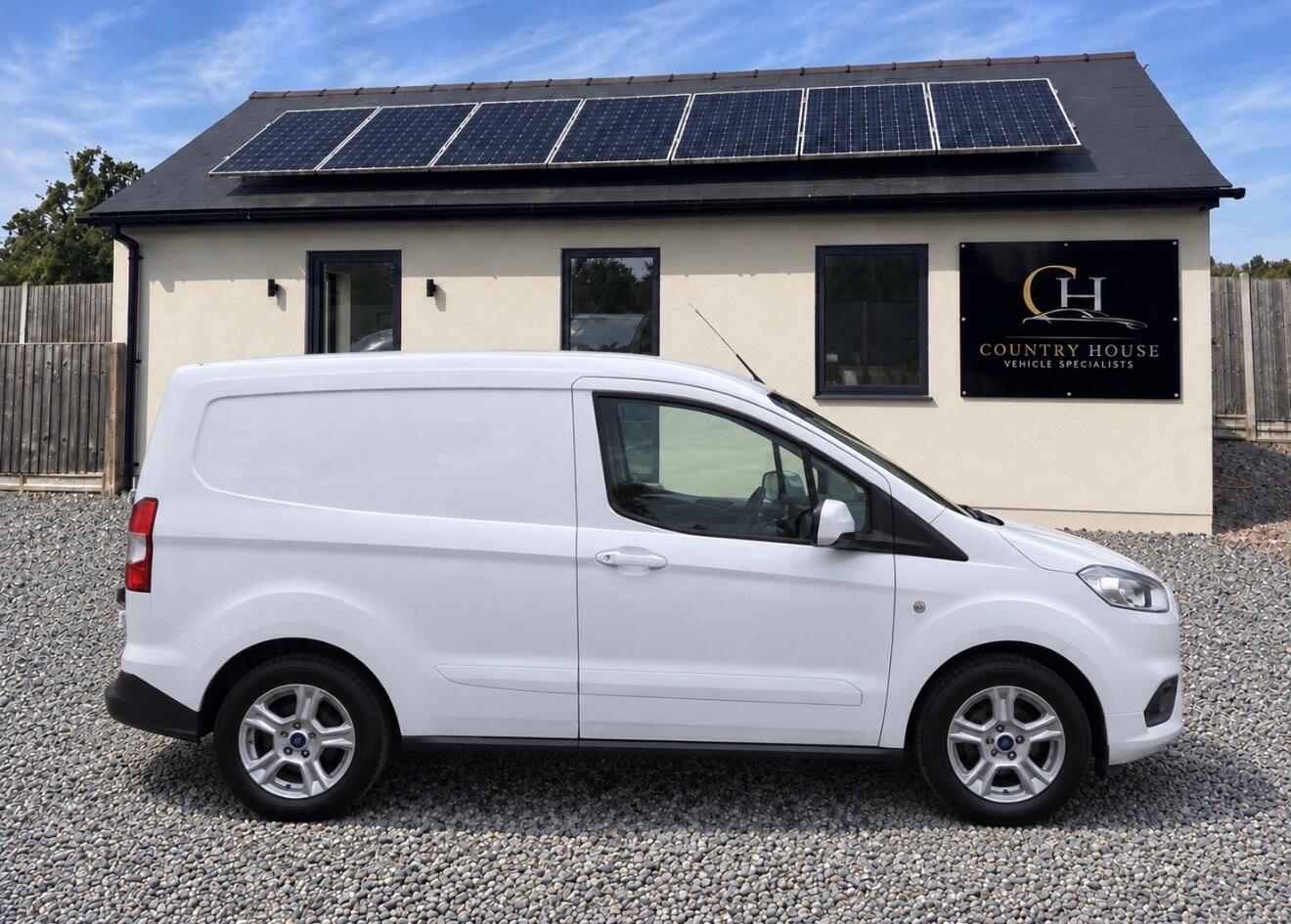 Ford Transit Courier Sittingbourne