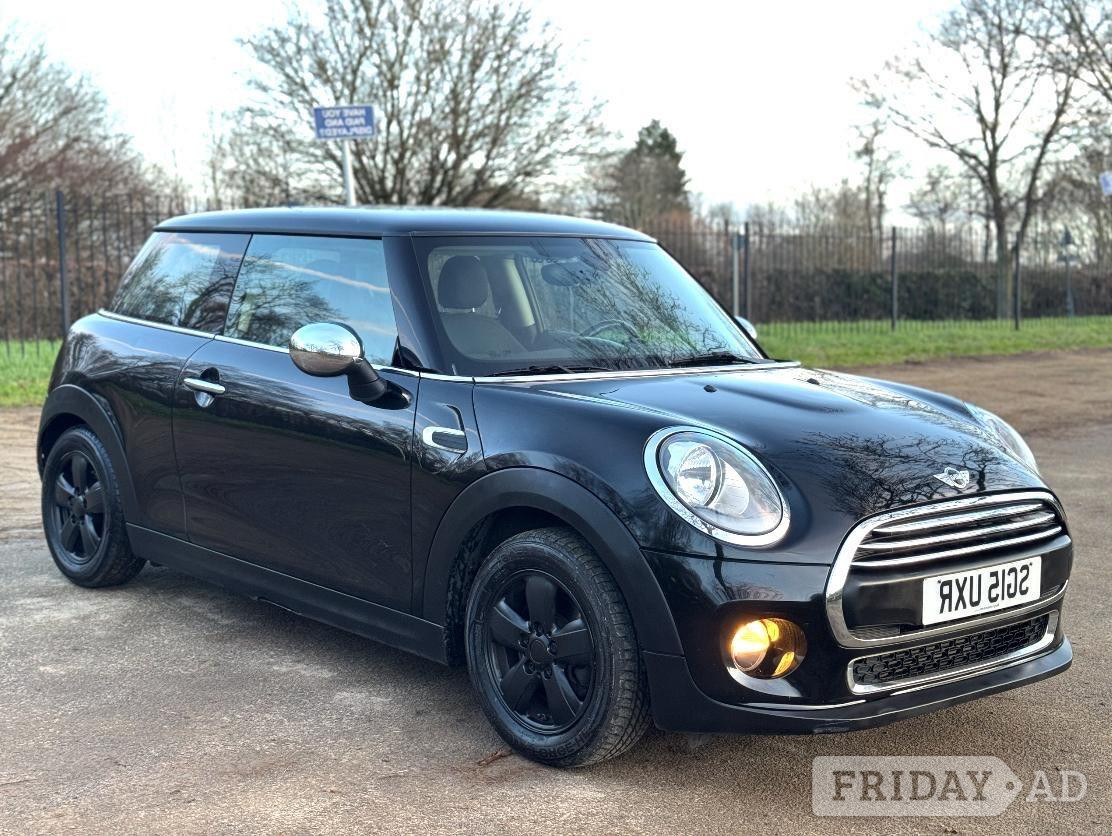 Mini Hatch 2015 in Hillingdon