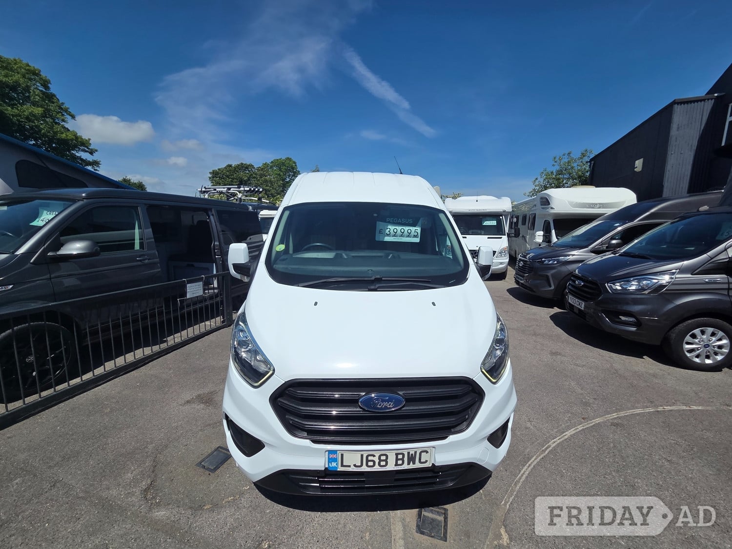 Devon Firefly 2019 - Motorhomes & Caravans in Gosport