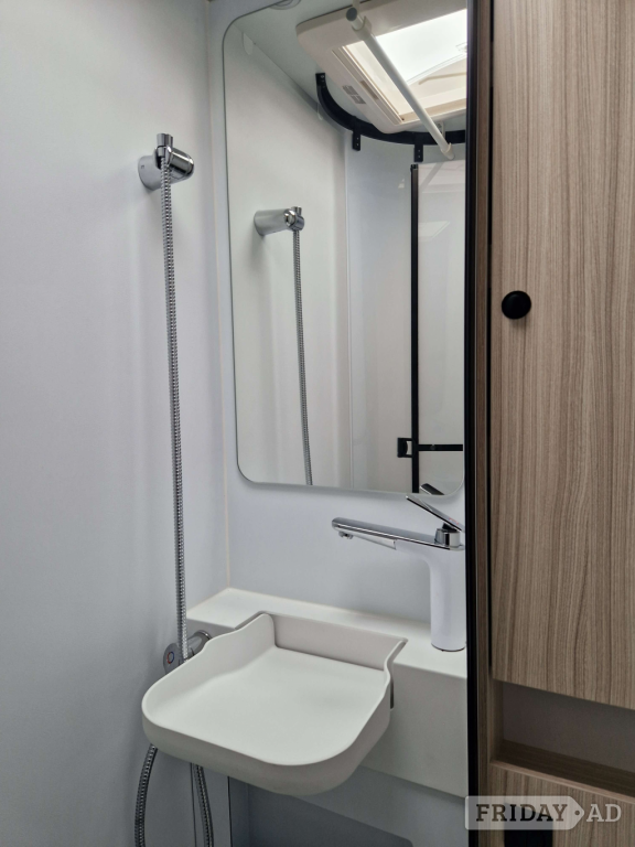 [7 berth ]Sun Living A Series A 70DK