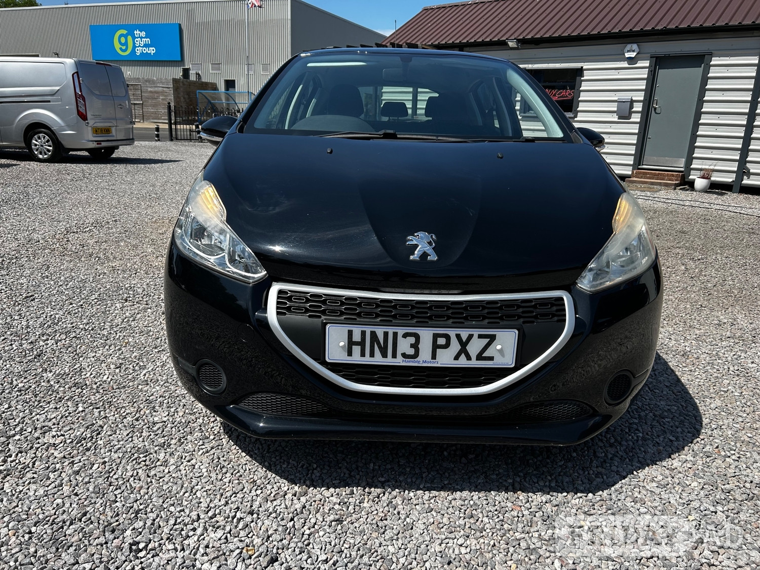 [ berth ]Peugeot 208