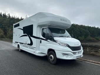 Equi-Trek Evolution Excel 7200kg  Iveco Horsebox