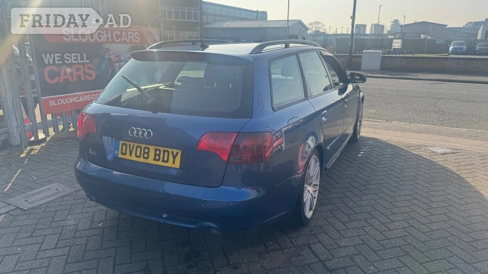[ berth ]Audi A4 Avant