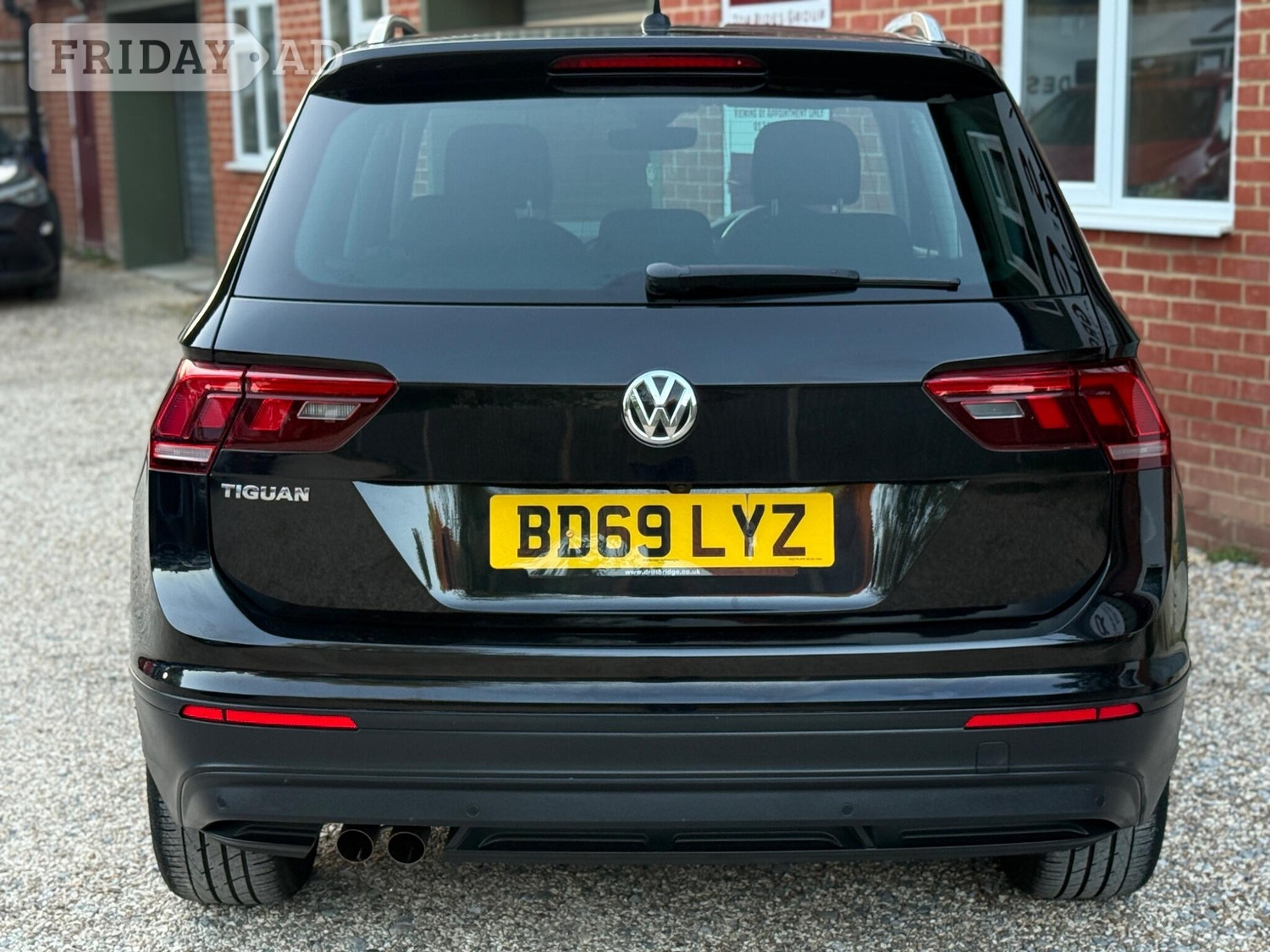 Volkswagen Tiguan 2020 - Cars in Crowthorne