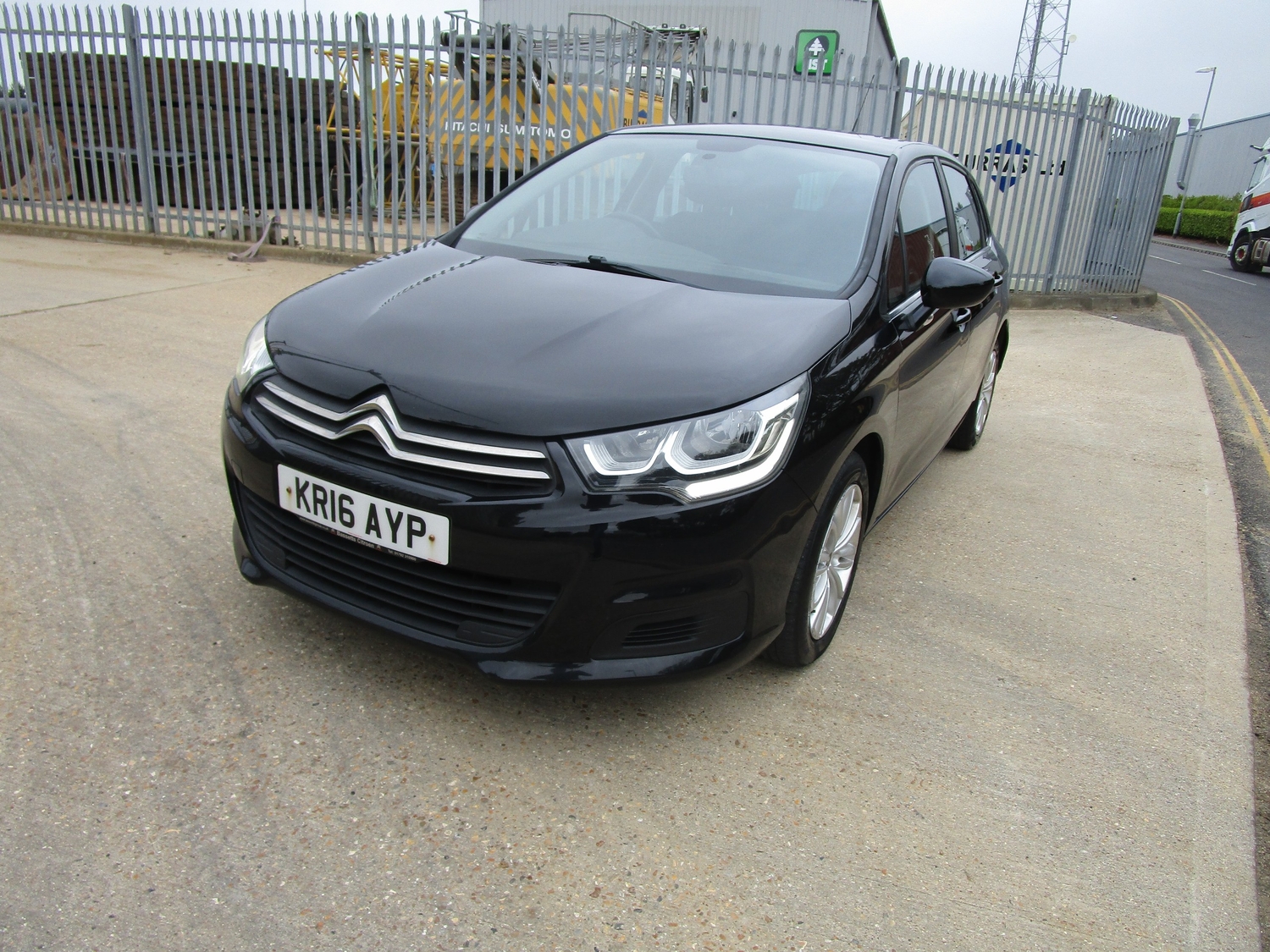 [ berth ]Citroen C4