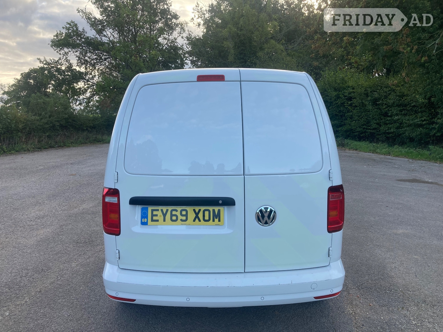 Volkswagen Caddy 2019 - Vans & Commercial Vehicles in Dorking