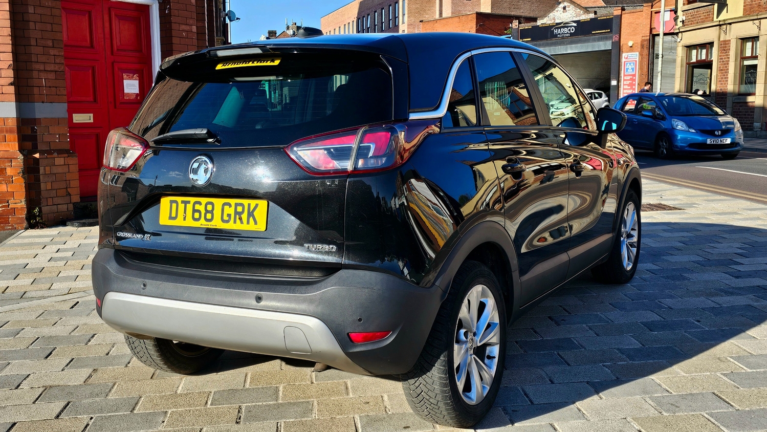 [ berth ]Vauxhall Crossland X