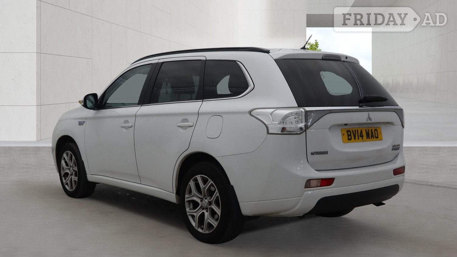 Mitsubishi Outlander 2014 - Cars