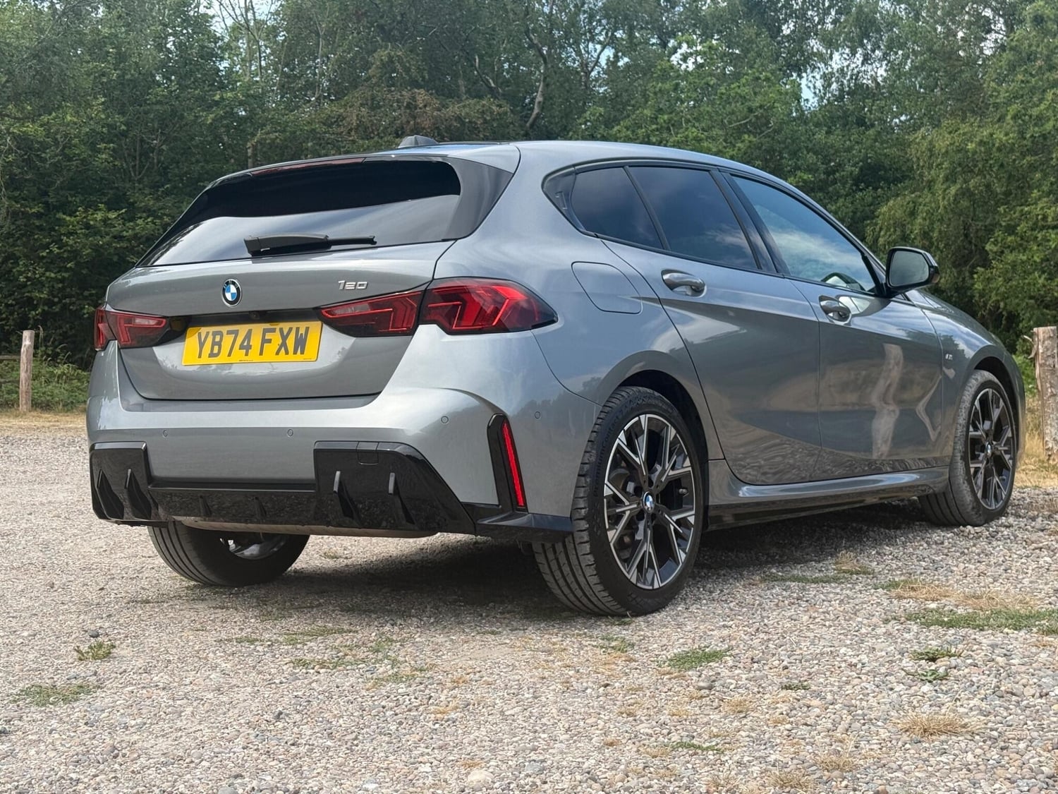 [ berth ]BMW 1 Series