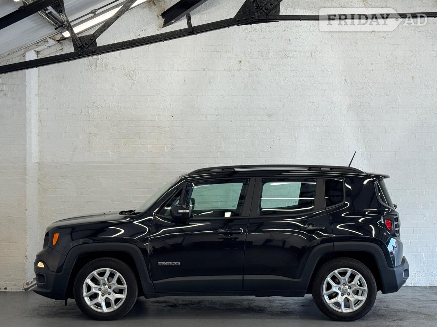 [ berth ]Jeep Renegade