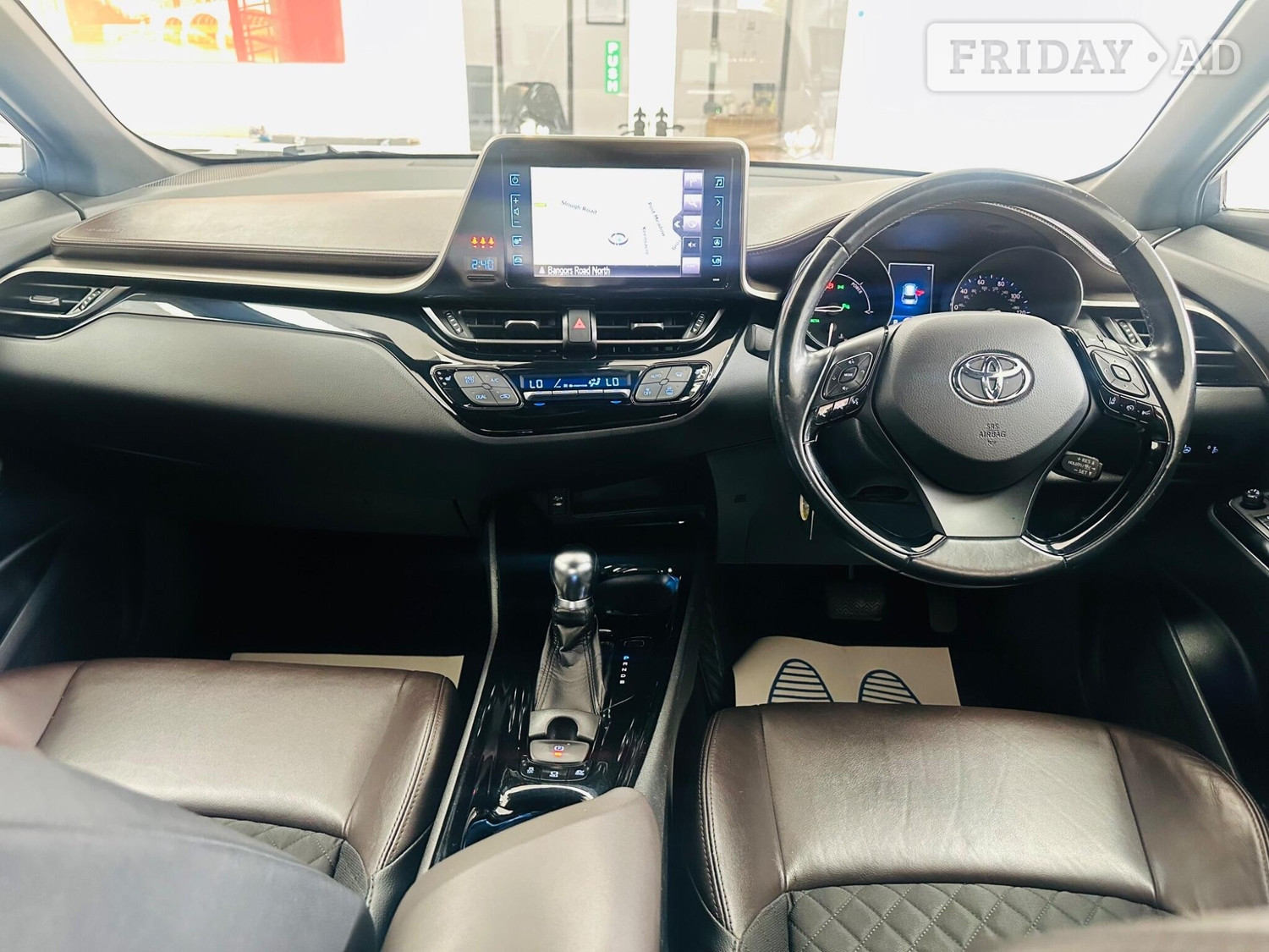 [ berth ]Toyota C-HR