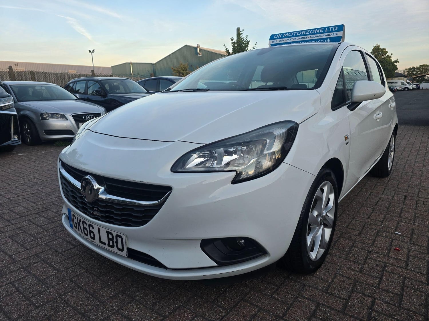 [ berth ]Vauxhall Corsa