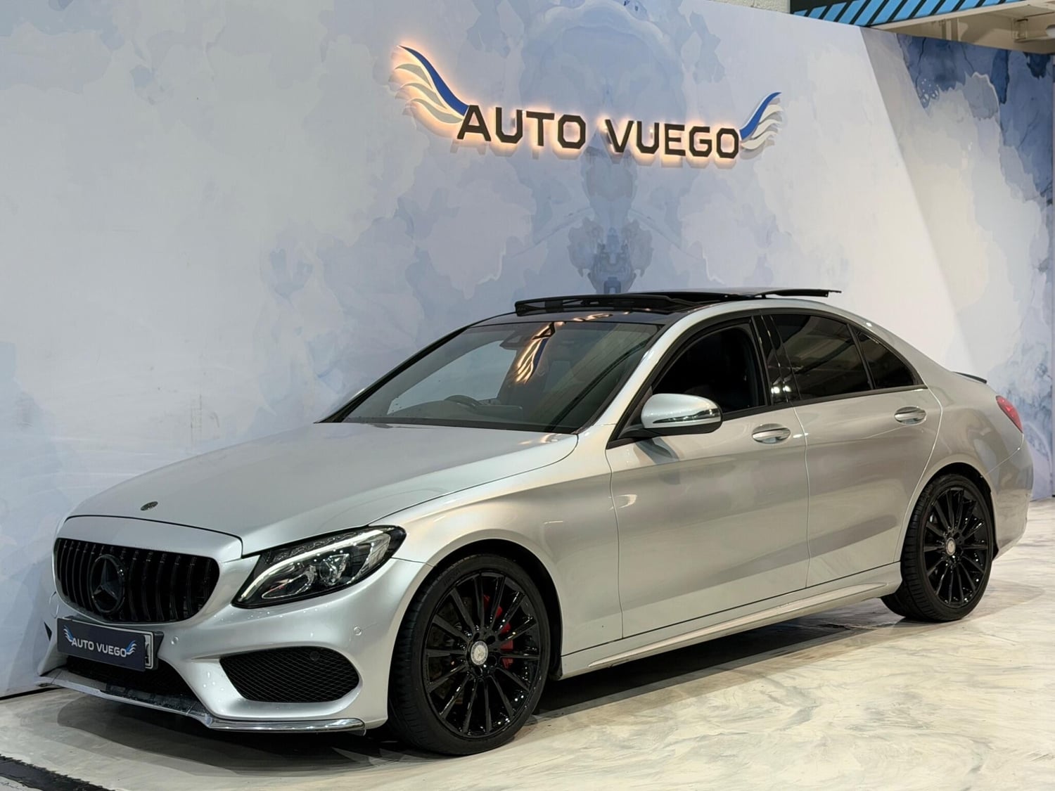 Mercedes-Benz C Class 2017 - Cars in Uxbridge