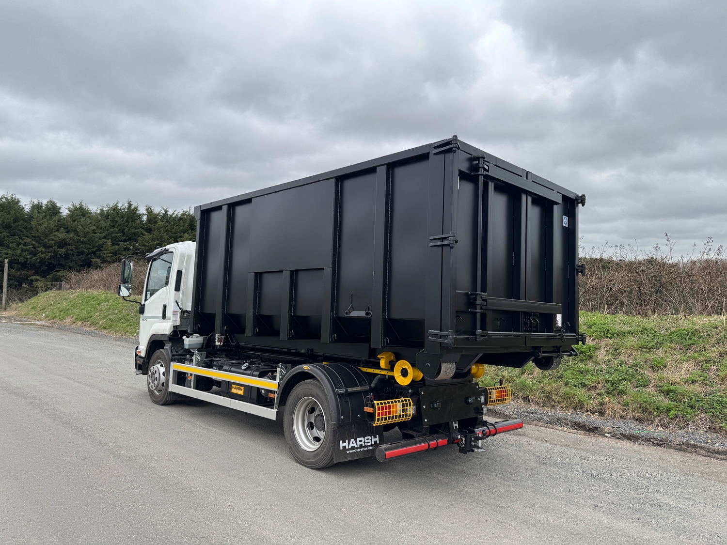 [ berth ]Isuzu Forward