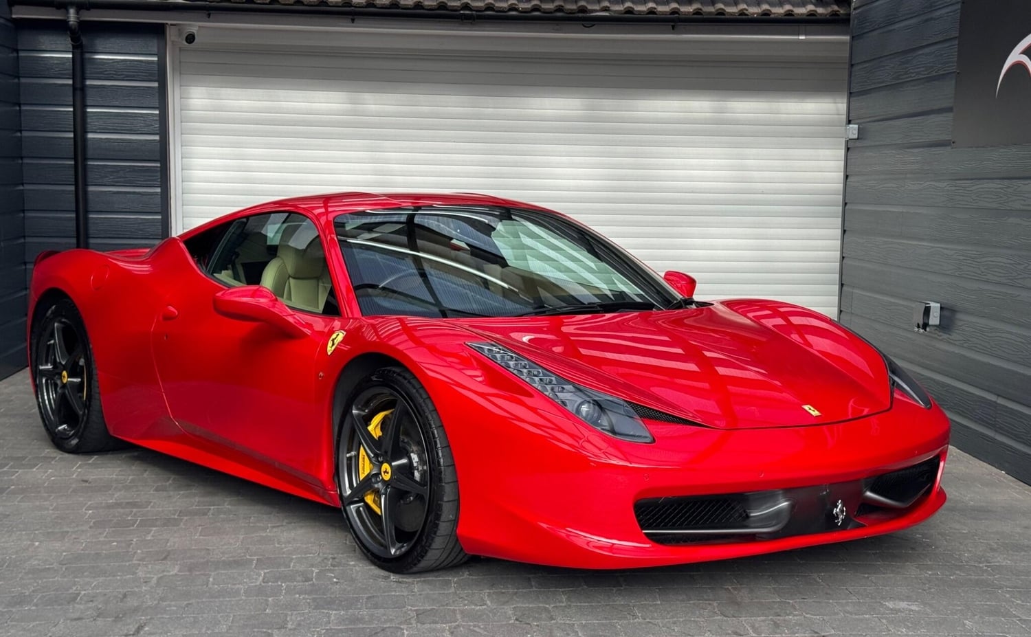 [ berth ]Ferrari 458