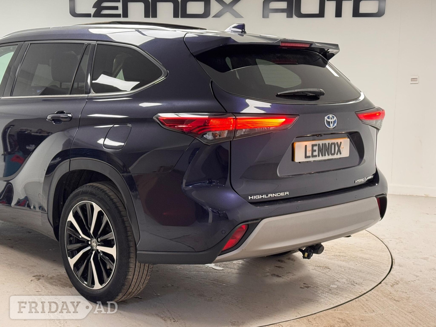 Toyota Highlander Estate 2022 - Cars in Brent