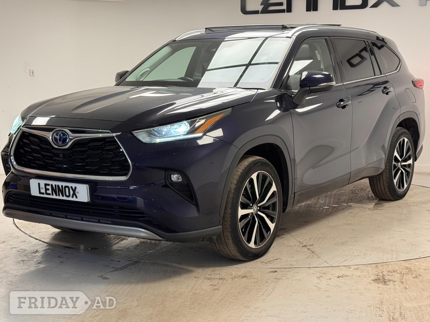 [ berth ]Toyota Highlander Estate