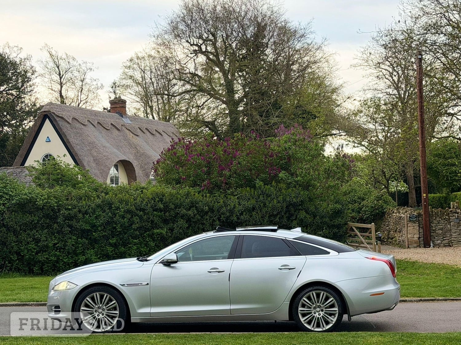Jaguar XJ 2013 - Cars in Bedford