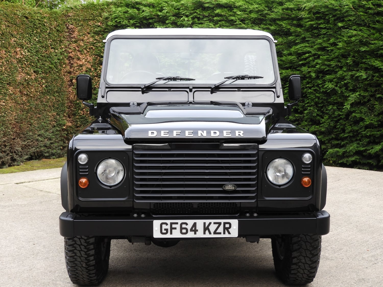 [ berth ]Land Rover Defender 110
