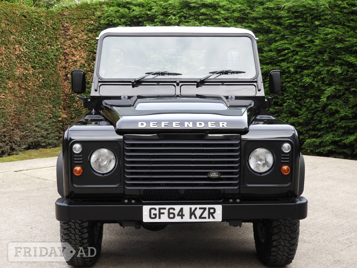 [ berth ]Land Rover Defender 110