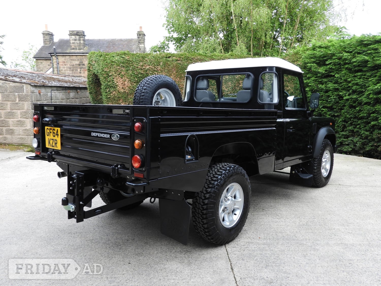 Land Rover Defender 110 2014 - Cars