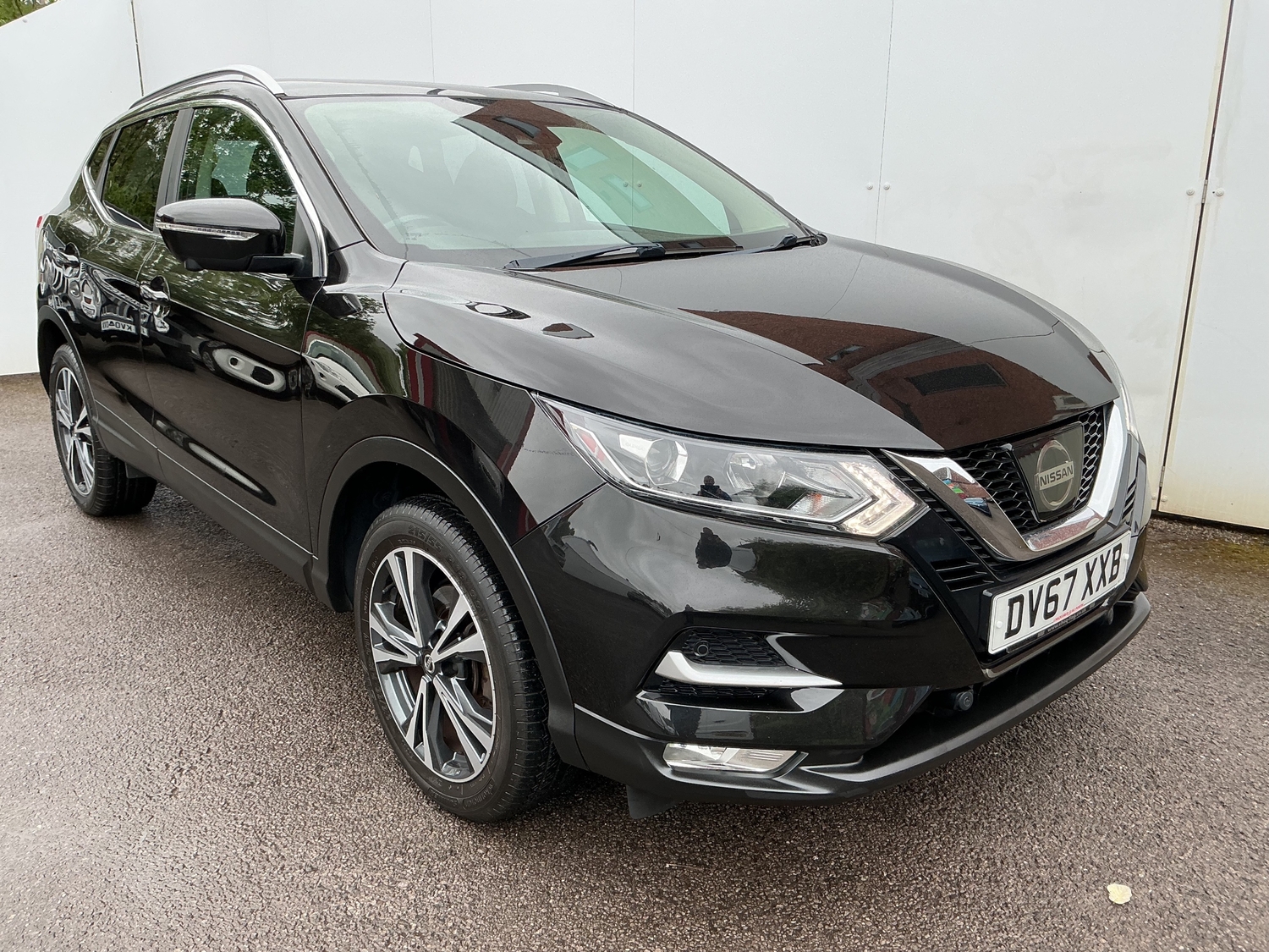 Nissan Qashqai 2017 - Cars in Porth