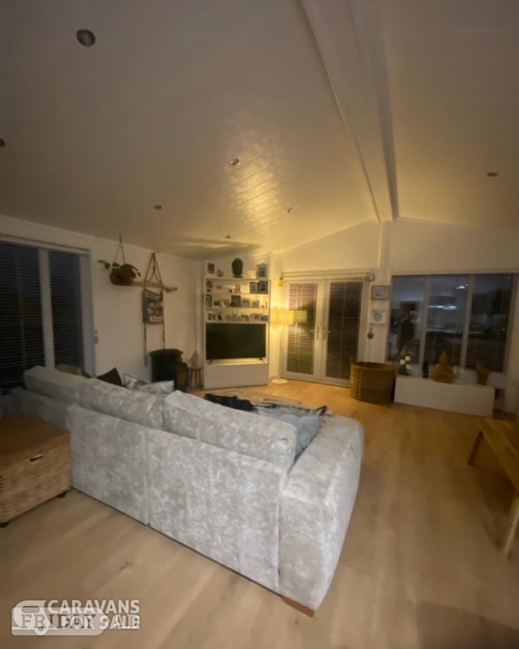 Stafford 40 x 20ft Beautiful Lodge