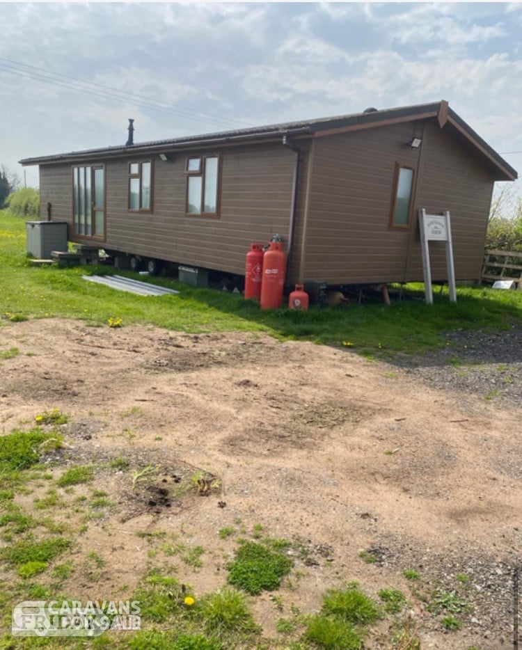 40 x 20ft Beautiful Lodge