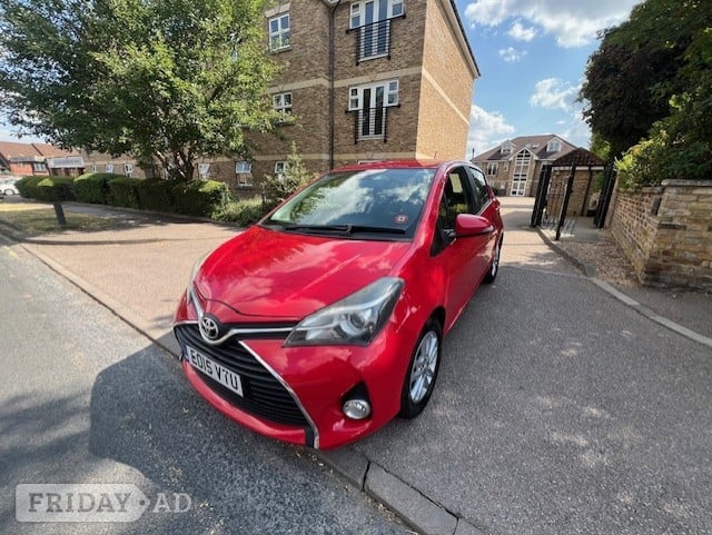 Toyota Yaris 2015 - Cars in Broxbourne