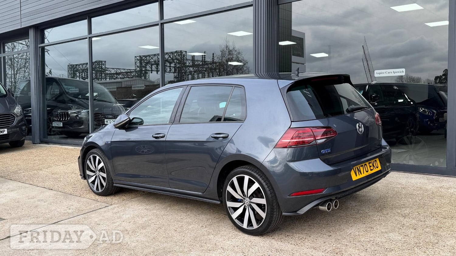 [ berth ]Volkswagen Golf