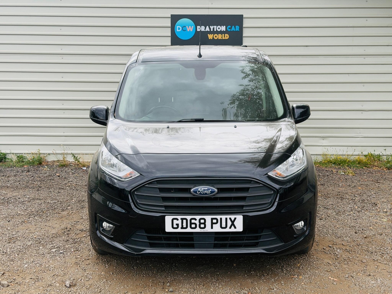 [ berth ]Ford Transit Connect