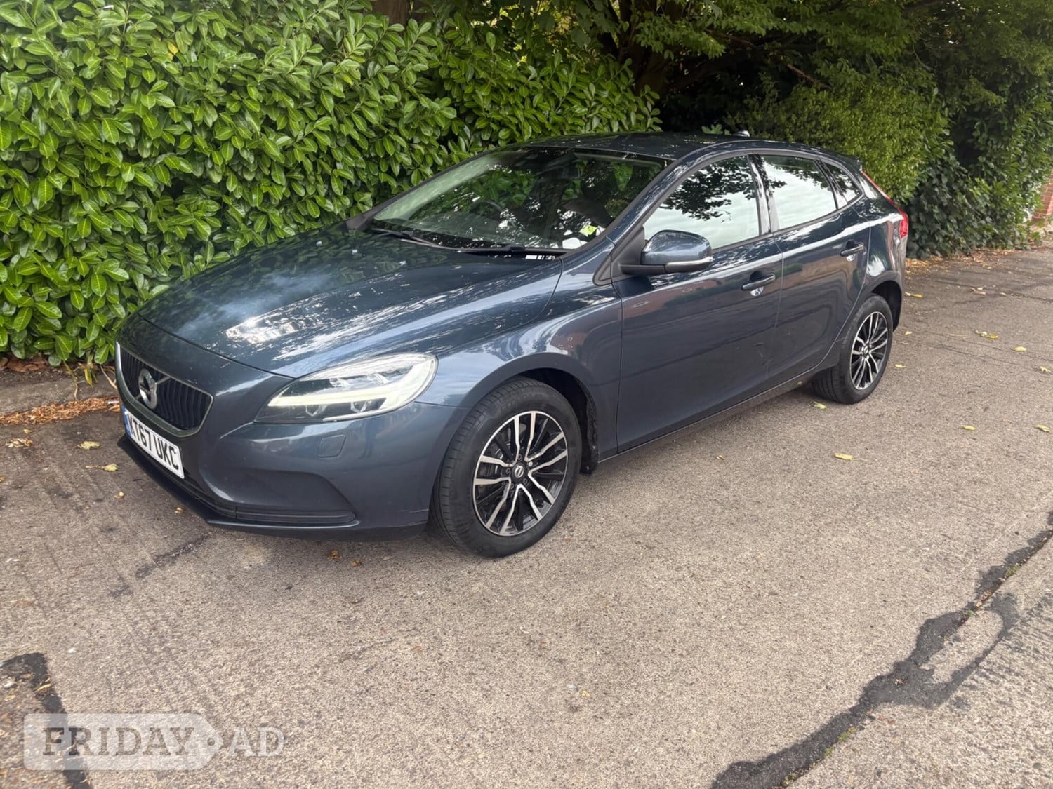 Volvo V40 2018 in High Wycombe
