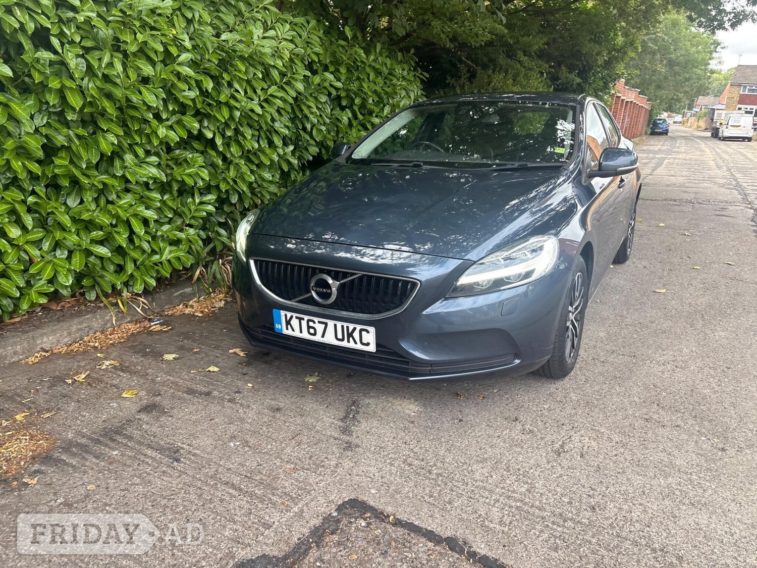 Volvo V40 2018 - Cars in High Wycombe